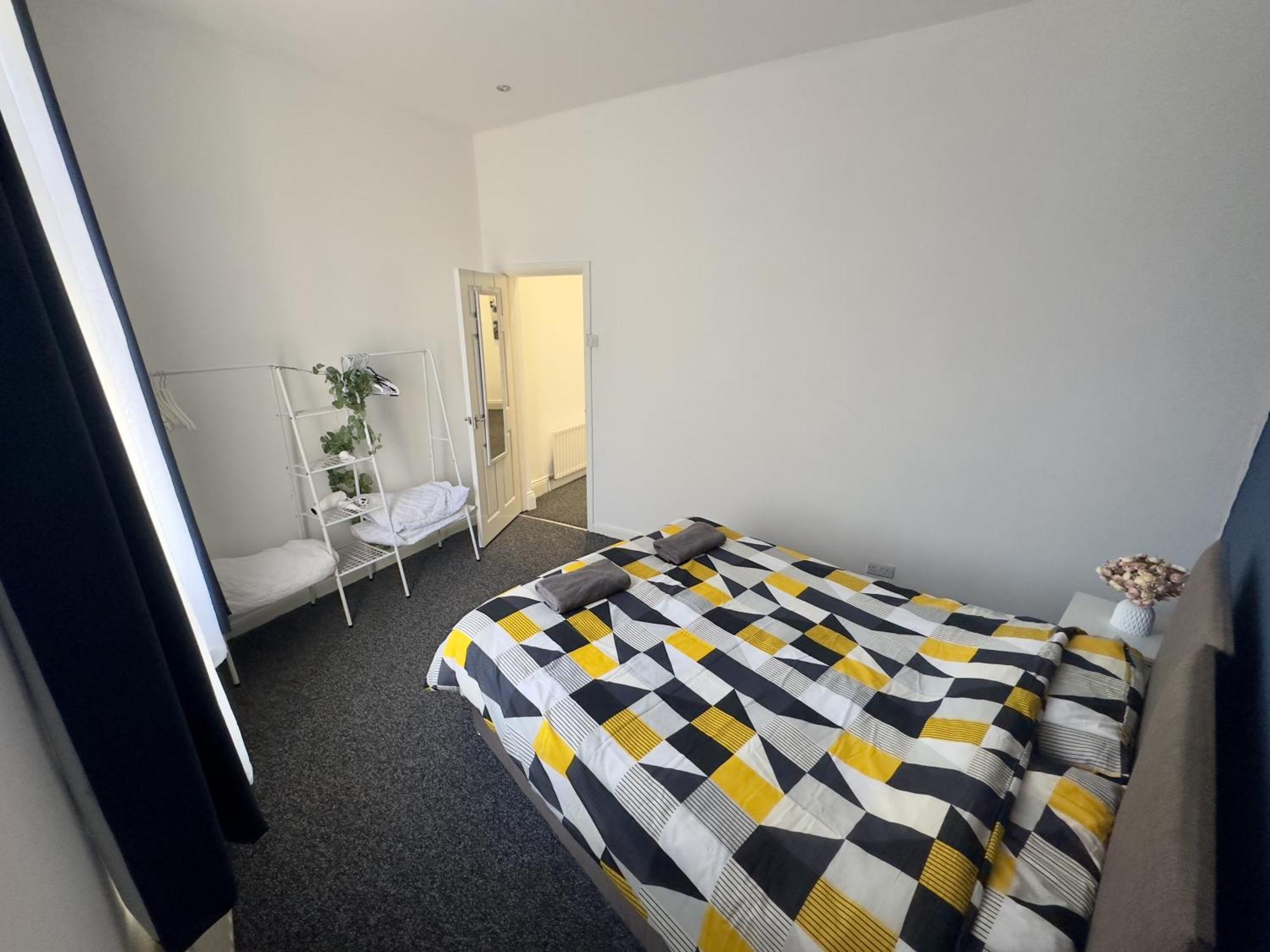 Large Ground Floor Apartment - South Shields - 3 Minutes From South Tyneside Hospital, 8 Minutes From Beach Exterior photo